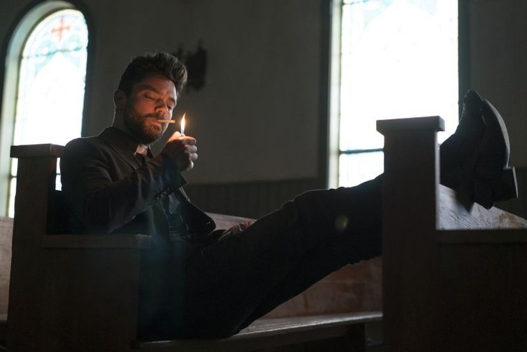 Dominic Cooper como Jesse Custer